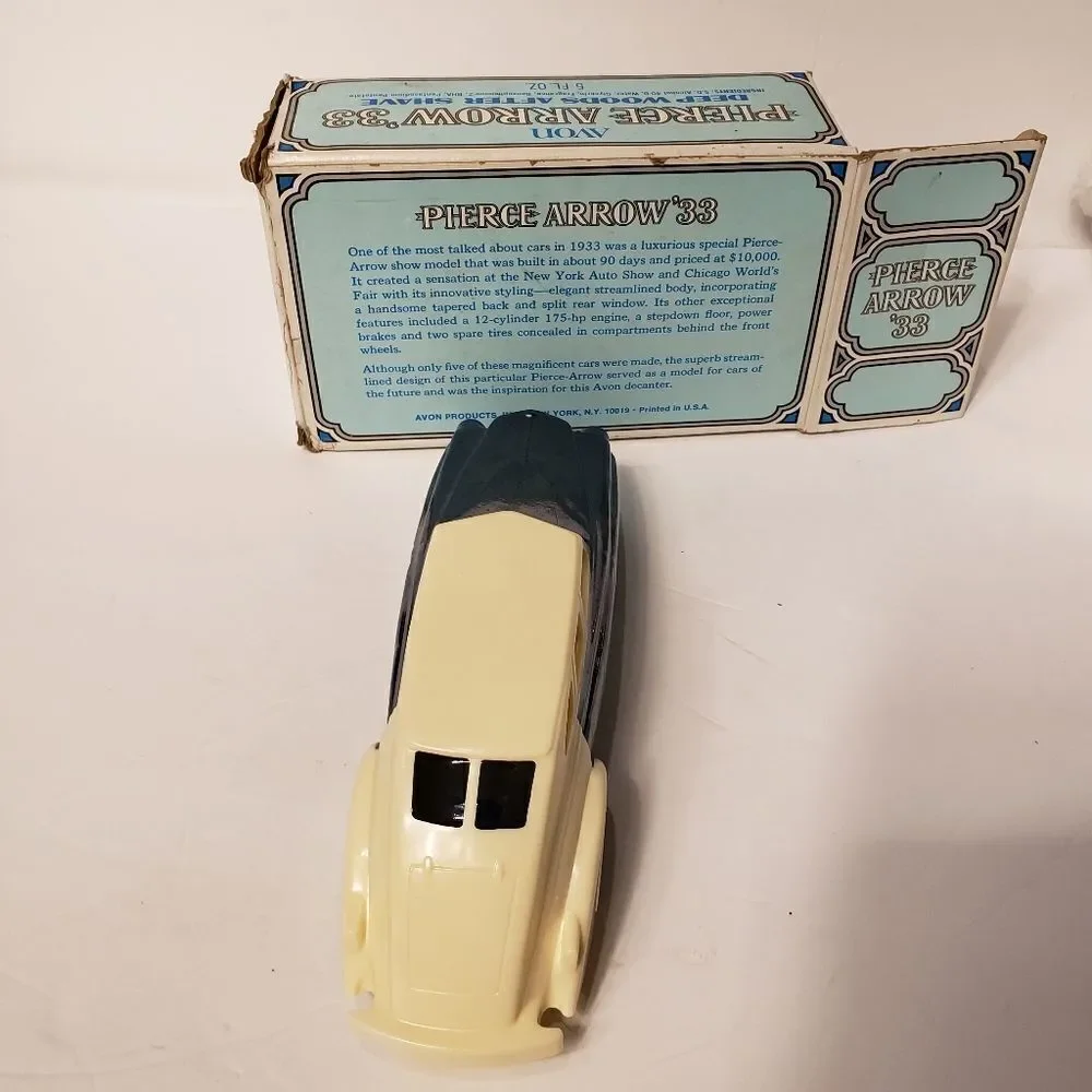 Avon Arrow 33 Deep Woods After Shave w/Box